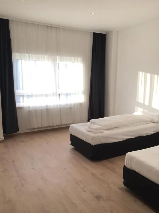 Pension Dreilinden Hannover Gmbh Хостел